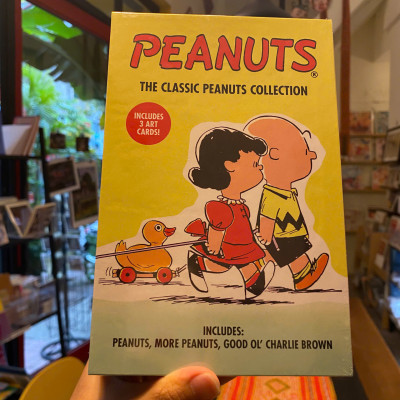 Sách - Peanuts Boxed Set: The Classic Peanuts Collection by Charles Schulz / Children English Books