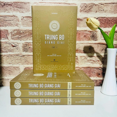 Sách - Trung Bộ Giảng Giải (Bộ 4 Cuốn)
