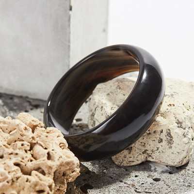 Vòng tay mã não đen bản hẹ dày 20mm mệnh thủy mộc - Ngọc Qúy Gemstones