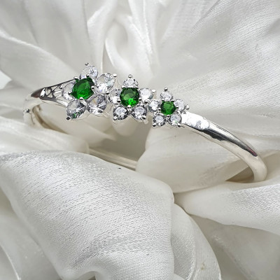 Vòng Tay, Lắc Tay Nữ Dạng Kiềng Tam Hoa Đá Xanh Bạc  S925 BẠC HIỂU MINH LTU305S 