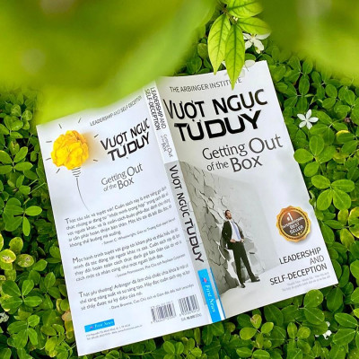 Sách - Combo Tư duy ngược dịch chuyển thế giới + Vượt ngục tư duy - FirstNews