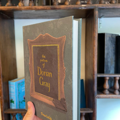 Sách - The Picture of Dorian Gray by Oscar Wilde - Classics/Fiction/Horror book in English