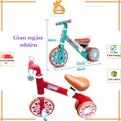 Xe Chòi Chân Thăng Bằng Cho bé Kèm Bàn Đạp Hàng Khuyến Mãi Của Các Bobby - Tem Dán Trên Xe Thay Đổi Tùy Từng Đợt Hàng Về