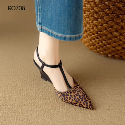 Sandal nữ đế xuồng, mũi nhọn ROSATA RO708 - 7p - Đen - BKSTORE