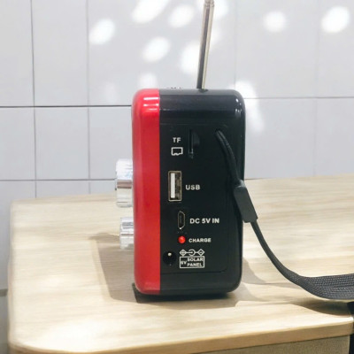 Đài USB THẺ NHỚ NGHE NHẠC DAICAT DC-521URT RADIO AM\FM\SW LOA TO X-BASS CÓ ĐÈN PIN LED GIAO MÀU NGẪU NHIÊN Kèm Dây Sạc 1 PIN Loa Siêu Lớn Đa Năng Sang Trọng Chất Lượng Tốt Mẫu Mới Nhất Đài Phát Thanh Quà Tặng Cho Người Thân Yêu Cao Tuổi HÀNG CHÍNH HÃNG