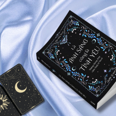 Là Ánh Sáng Cũng Là Tình Yêu - Những Thông Điệp Chữa Lành Từ Tarot