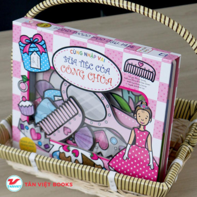 Sách - Cùng Nhập Vai - Bữa Tiệc Của Công Chúa - Tân Việt Books