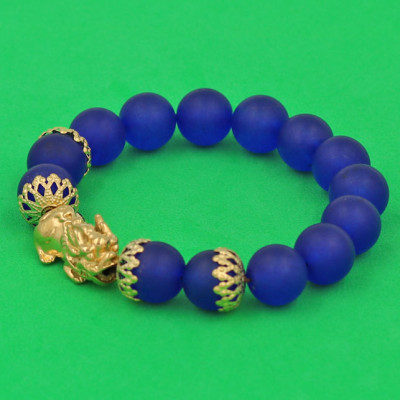 Vòng đeo tay Thạch Anh Xanh Dương mờ 12 ly - cẩn Tỳ Hưu Phong Thủy inox vàng VTAXDMTHBKV12