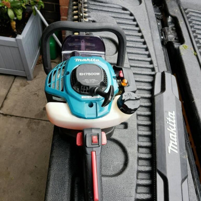 MÁY TỈA HÀNG RÀO CHẠY XĂNG (750MM/2 THÌ) MAKITA EH7500S- HÀNG CHÍNH HÃNG