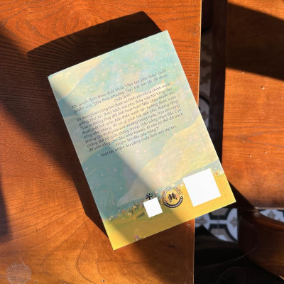 Sách -Bà ngoại phù thủy và mùa hè tập sự - 2H Books