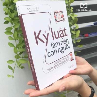 Sách: Kỷ Luật Làm Nên Con Người