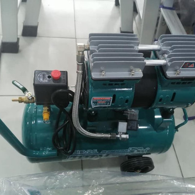 MÁY NÉN KHÍ KHÔNG DẦU 600W(0.8HP) 24L TOTAL TCS1075242 - HÀNG CHÍNH HÃNG