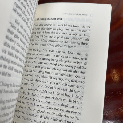 [Tủ sách Lyceum] (Combo 2 cuốn) TRẺ EM KHÓ HỌC THẾ NÀO - TRẺ EM HỌC NHƯ THẾ NÀO? - Sách kinh điển về sự phát triển ở trẻ em - John Holt - Lyceum - NXB Đà Nẵng (sách mới 2022) (Bìa mềm)
