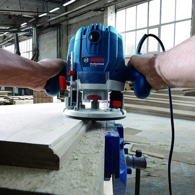 MÁY PHAY GỖ 1/4 INCH (6MM - 8MM) 1300W BOSCH GOF 130 - HÀNG CHÍNH HÃNG