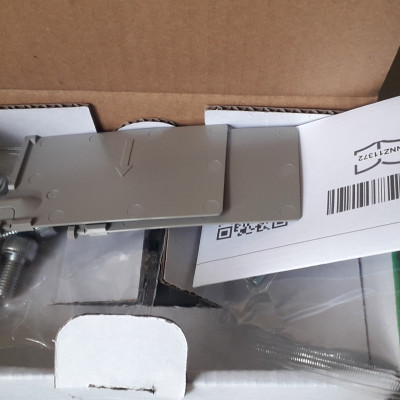 Cầu dao EZC250F3250 dạng khối Schneider 400/415V 3P 250A Icu 18kA Chính hãng