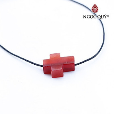 Mặt dây chuyền thánh giá xỏ ngang đá cẩm thạch huyết 15x12.2x 5mm mệnh hỏa , thổ - Ngọc Quý