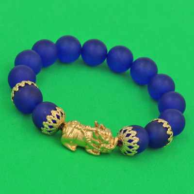 Vòng đeo tay Thạch Anh Xanh Dương mờ 12 ly - cẩn Tỳ Hưu Phong Thủy inox vàng VTAXDMTHBKV12