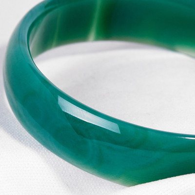 Vòng tay mã não xanh liền khối mệnh hỏa,mộc - Ngọc Quý Gemstones