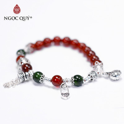 Vòng tay đá garnet ngọc hồng lựu AAA phối Diopside và charm bạc - Ngọc Quý Gemstones