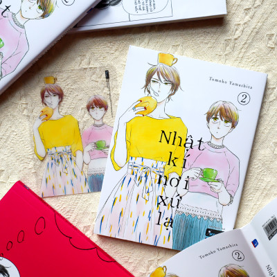 Sách - Nhật Kí Nơi Xứ Lạ - Tập 2 - Tặng Kèm Card PVC