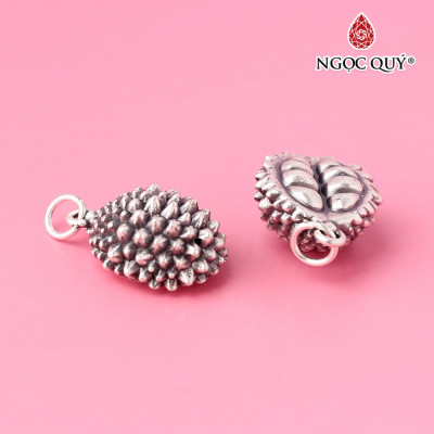 Charm bạc hình múi sầu riêng - Ngọc Quý Gemstones