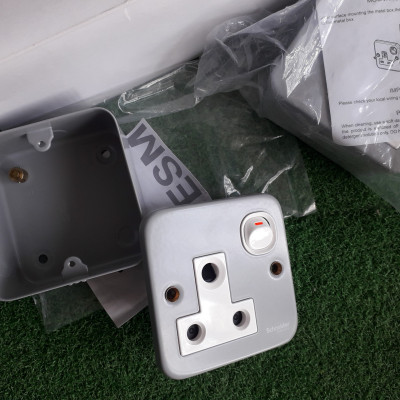 Công tắc ổ cắm EMS15-15 13A Series S30 Schneider