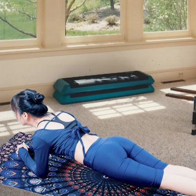 Bộ Đồ Thể Thao Nữ LMcation - Áo Đa Năng Stefan Crop Top & Quần Lửng Rita - Màu Xanh Đen