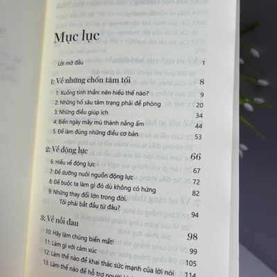 SAO TRƯỚC ĐÂY KHÔNG AI NÓI VỚI TÔI ĐIỀU NÀY? – Bộ công cụ để đối mặt với cuộc sống - Tiến sĩ Julie Smith - Mai Thảo Yên  dịch -NXB Trẻ 