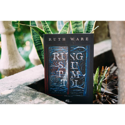 Rừng sâu tăm tối - Bản Quyền