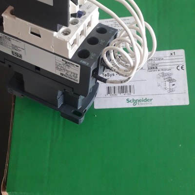 |CHÍNH HÃNG | Contactor tụ bù LC1DMKM7 25kVAR Schneider 400V-415V coil 220V