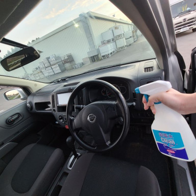 Chai xịt Khử mùi ô tô Clean Shu! Shu! 500mL nước ion kiềm tẩy rửa, diệt khuẩn từ Nhật Bản