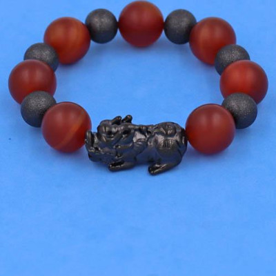 Chuỗi đeo tay Tỳ Hưu inox charm Thạch Anh Đỏ Mờ Size 16 ly phối 6 bi - hợp mệnh Hỏa, mệnh Thổ - Chuỗi size XXL
