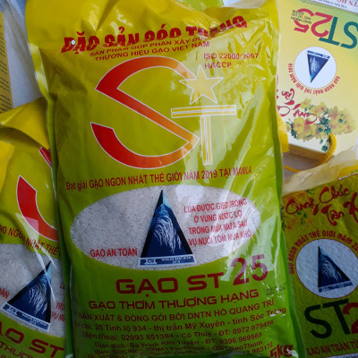 Gạo  ST25 Lúa Tôm Túi 5Kg - Cơm mềm dẻo, vị ngọt, thơm 