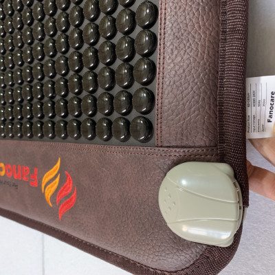 Thảm/Nệm đá nhiệt nóng Fanocare KT 60x150cm đá tròn đen T4000 (Tặng kèm 1 gối đá tourmaline)