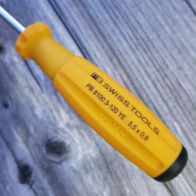 Tua Vít Mũi Dẹp 5.5mm Rainbow Màu Vàng Dài 220mm PB Swiss Tools 8100.3-120 YE