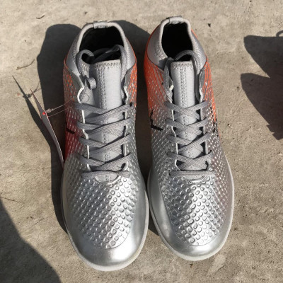 Wika Flash Xám mẫu giày đá banh thể thao Hot chưa từng Hot 2022-2023 giày đá sân cỏ nhân tạo cao cấp