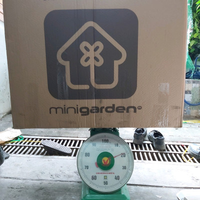 CHẬU TRỒNG RAU ĐỨNG TẠI NHÀ VERTICAL MODULE NHẬP KHẨU CHÂU ÂU MINIGARDEN MÀU TRẮNG (GỒM CHẬU, NẮP VÀ NÚT KHÓA CÀI CHẬU)