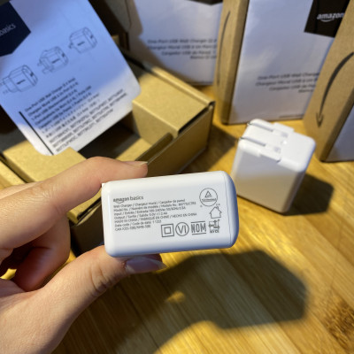 Củ cho máy đọc sách chính hãng 12W (Hàng chính hãng)