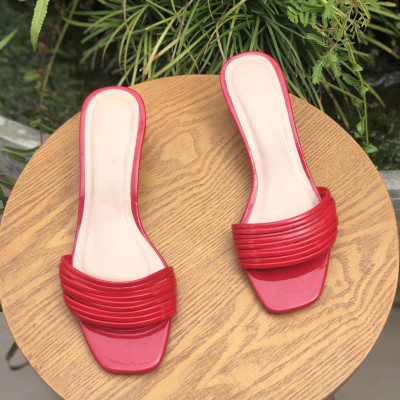 Guốc nữ cao gót hot trend  trẻ trung năng động 21224