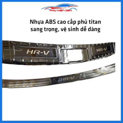 Ốp chống trầy cốp Honda HRV thép không gỉ vân titan bảo vệ xe chống va đập