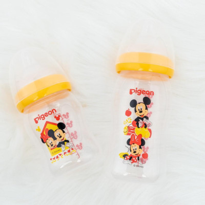 Bình Sữa Pigeon Softouch PP Plus Disney Baby - Màu Vàng