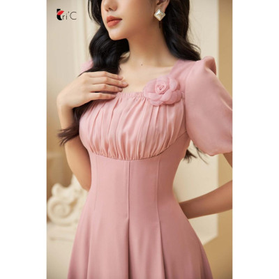 Đầm xòe xếp ly cầu ngực tay phối organra đính bông Tri