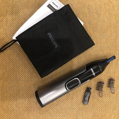 Máy tỉa lông mũi, tai và lông mày Philips NT3650, an toàn cho da, bảo hành 2 năm