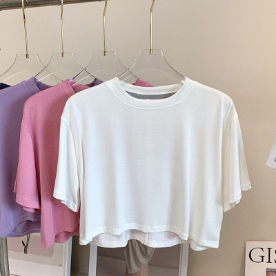 Áo phông crop top dáng ngắn lửng màu trắng siêu mát cho nữ