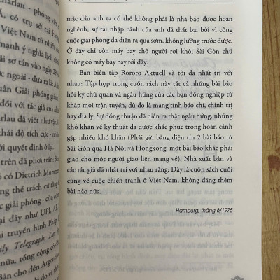 Combo Hồi Ký Nguyễn Thị Bình - Gia Đình, Bạn Bè Và Đất Nước (Bìa Mềm) + Thành Phố Hồ Chí Minh - Giờ Khắc Số 0 - Những Phóng Sự Về Kết Thúc Cuộc Chiến Tranh 30 Năm