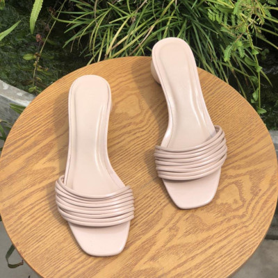 Guốc nữ cao gót hot trend  trẻ trung năng động 21224