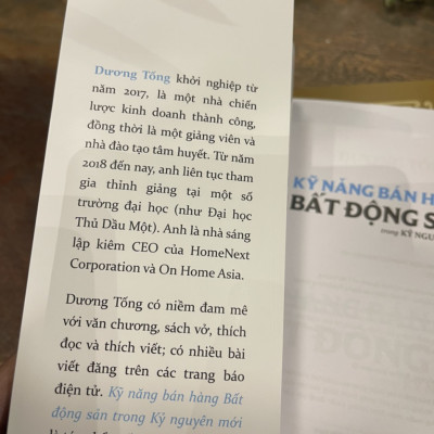 KỸ NĂNG BÁN HÀNG BẤT ĐỘNG SẢN TRONG KỶ NGUYÊN MỚI -  Dương Tống – Alpha Books – NXB Thế Giới