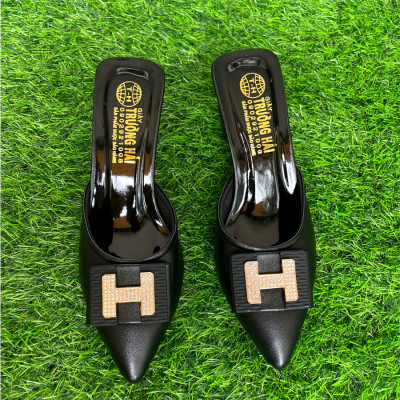 Sục nữ gót vuông 7cm khóa chữ H mũi nhọn Trường Hải SN115