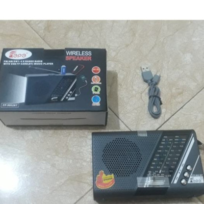 ĐÀI RADIO Pepe 9001BT Kèm thẻ nhớ 8G- Có Đèn Pin - Âm Thanh Lớn-Hàng Chính Hãng