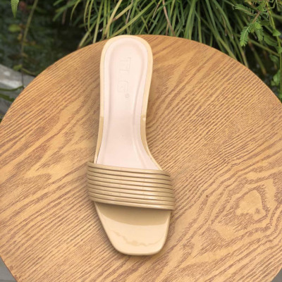 Guốc nữ cao gót hot trend  trẻ trung năng động 21224